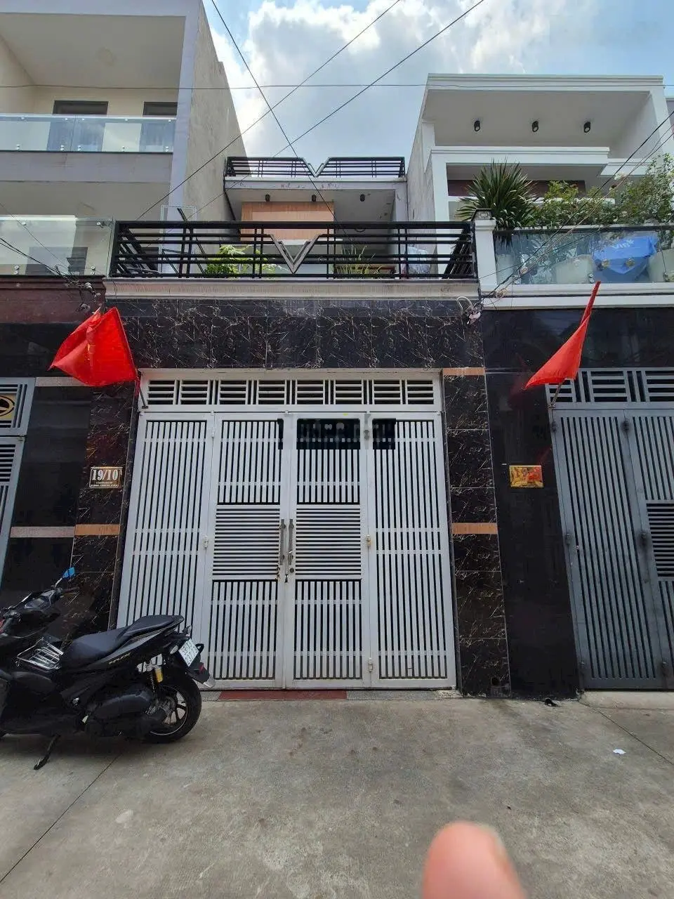 Nhà đẹp giá tốt gân trường học đông hòa, phường Đông Hòà , tp.Dĩ An , Bình Dường