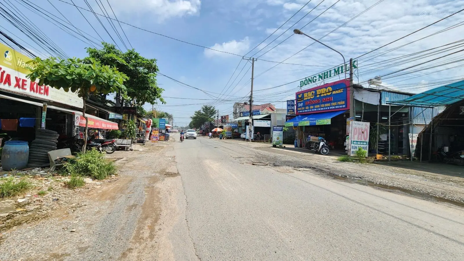 Bán đất MT Đường Liên Huyện 135m2 chỉ 5ty5 TL Quá rẻ, Kinh Doanh ĐA nghề