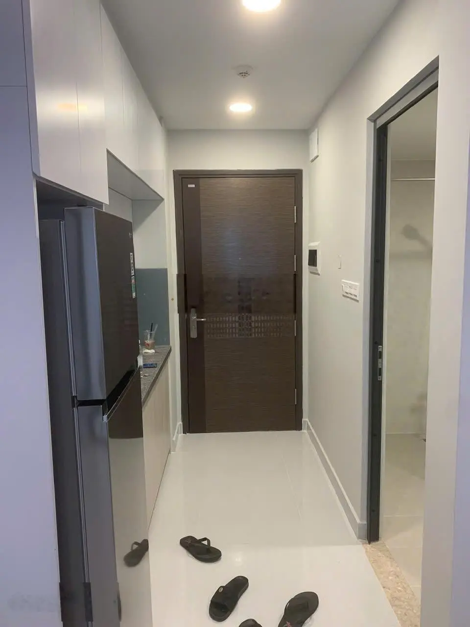 Bán gấp căn hộ 30m2 dự án Soho Residence, Phường Cô Giang, Quận 1. LH 0909 239 ***