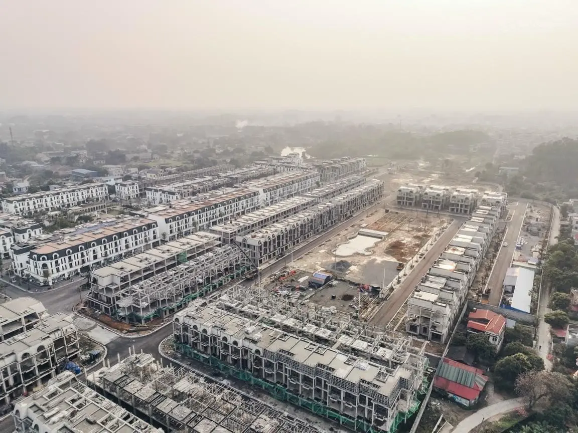 Chính chủ bán gấp liền kề Crown Villas Thái Nguyên, vị trí hoa hậu mặt đường CMT8 Gia Sàng 5,3 tỷ