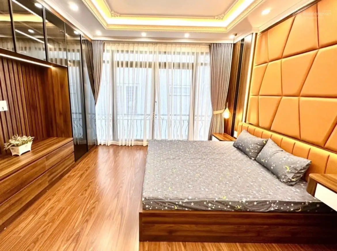 Bán Nhà Thụy Khuê 55m-6 Tầng , Mt5m, Ô Tô Đỗ Cửa , Ngõ Thông , Kinh Doanh , 20m Ra Hồ Tây , Dân Xây