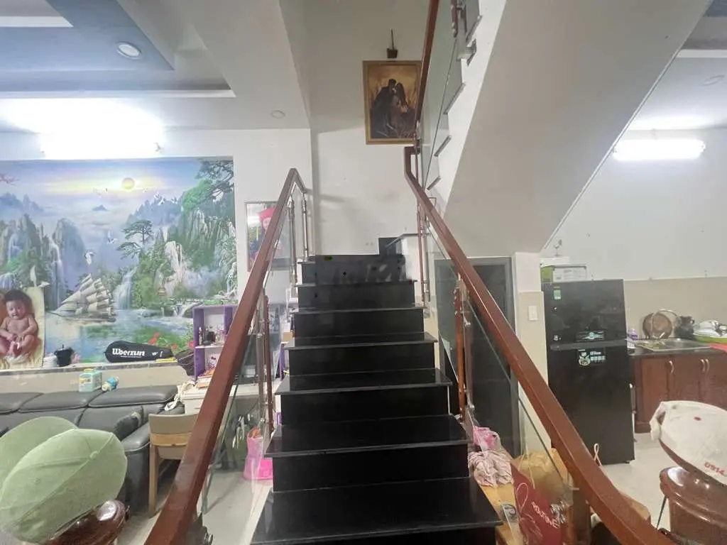Bán nhà linh đông vị trí đẹp pháp lý rõ ràng nhà đẹp nhà mới