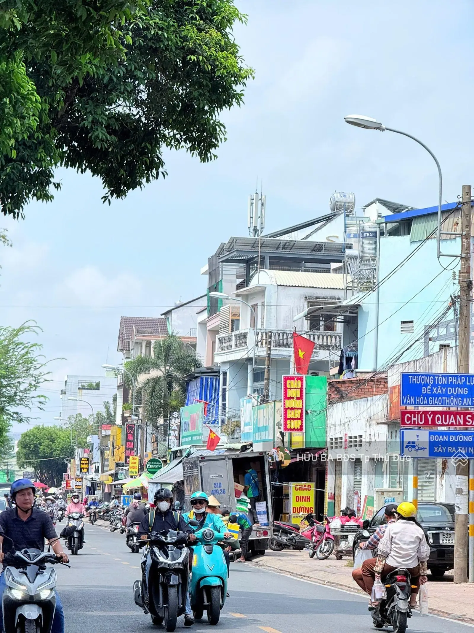 Nhà vuông vức mặt tiền kinh doanh, DT 5m x 20m. Giá 12 tỷ Nhà đang cho thuê kinh doanh.
