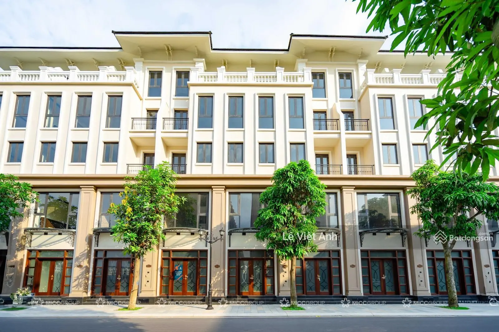 Chính chủ cần bán gấp căn liền kề Thời Đại 11 - Vinhomes Ocean Park 3, vị trí vàng, giá tốt