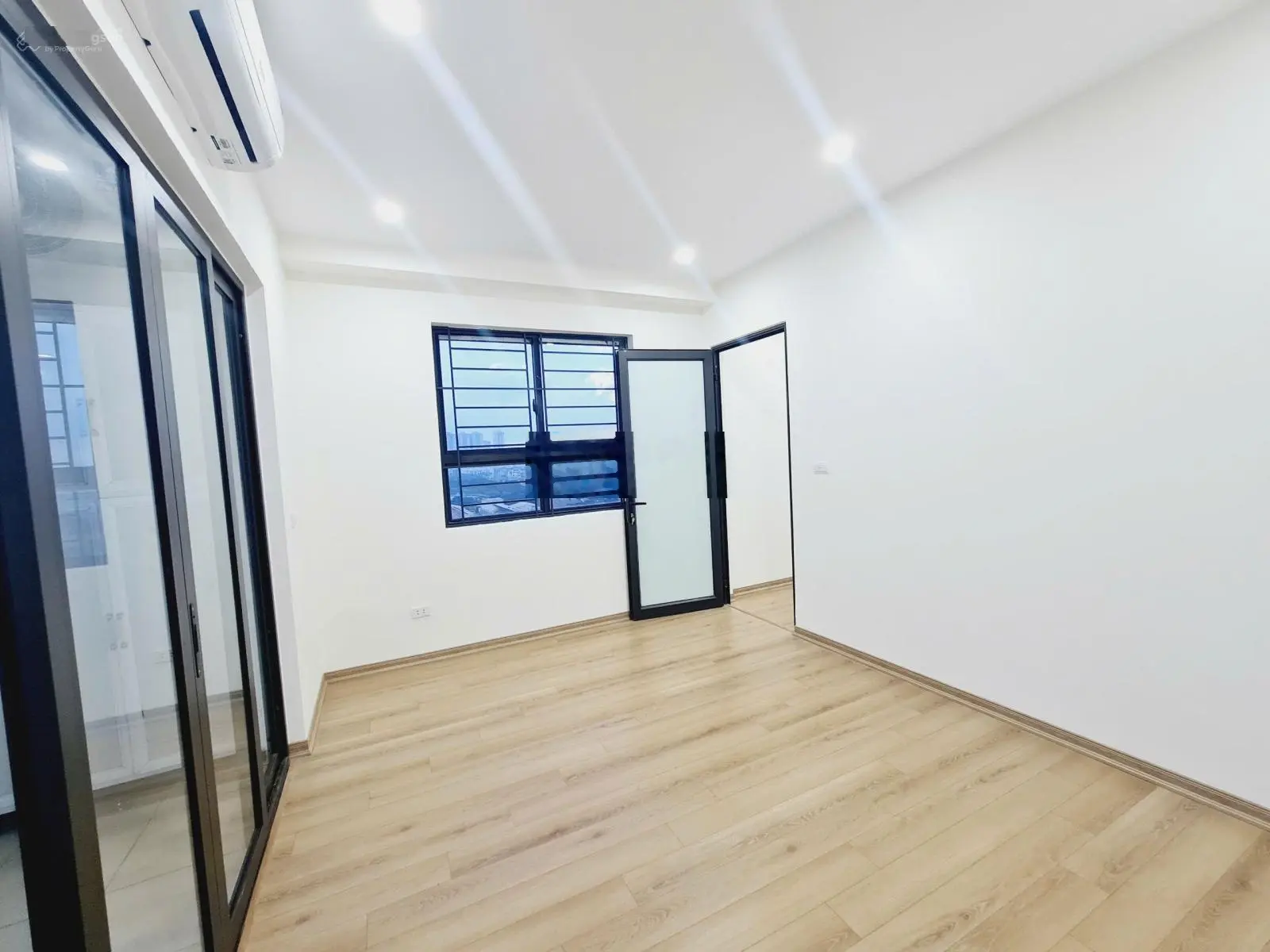 Giá tốt nhất khu vực! Bán gấp căn hộ CT8 Đại Thanh - căn góc, view đường 70