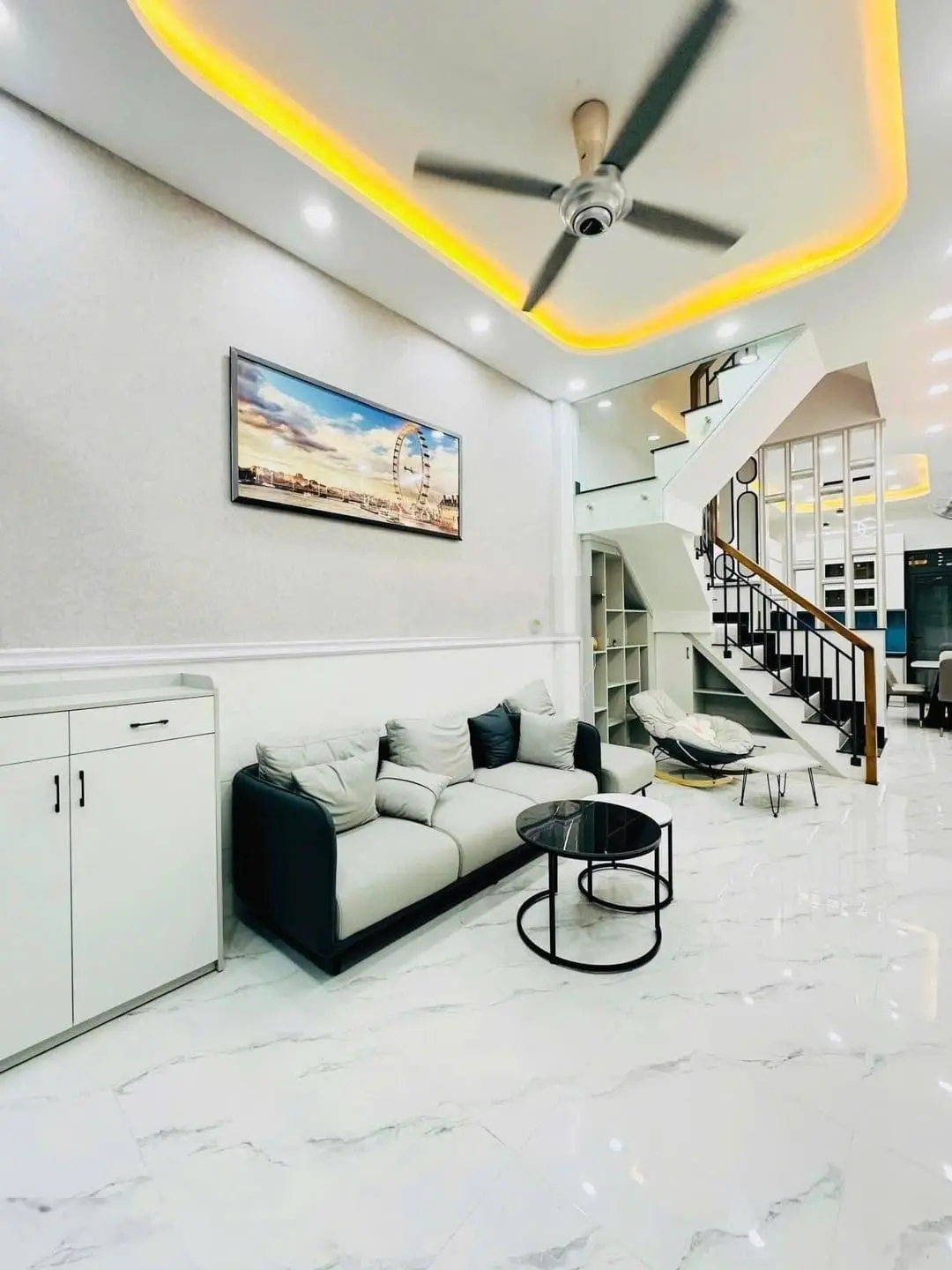 Lên ngay siêu phẩm nhà đẹp tại Đ. Nguyễn Kiệm, P9, Phú Nhuận DT 56m2. HĐ cho thuê 13 tr/1 th