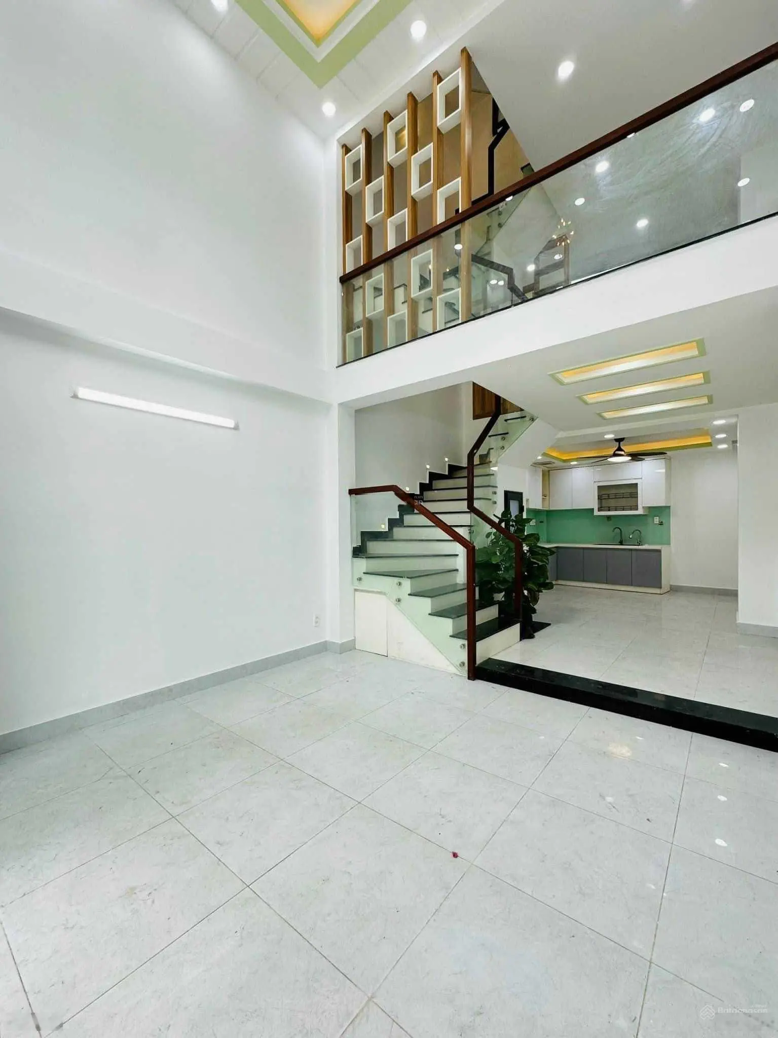 Bán Nhà Trung Tâm Quân 11 Đường Hàn Hải Nguyên, Phường 2, DT: 35,8m2.