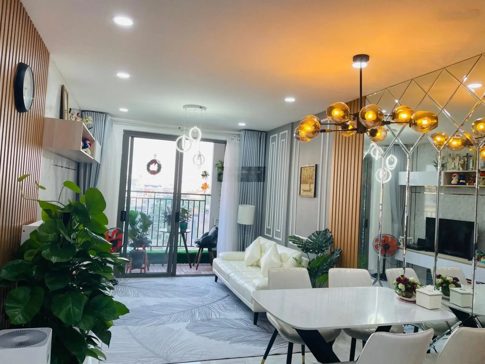 Bán gấp CH chung cư Horizon, Q1 105m2, 2PN, lầu cao, có xuất ô tô giá 6.8tỷ giá thật, 0902 663 ***