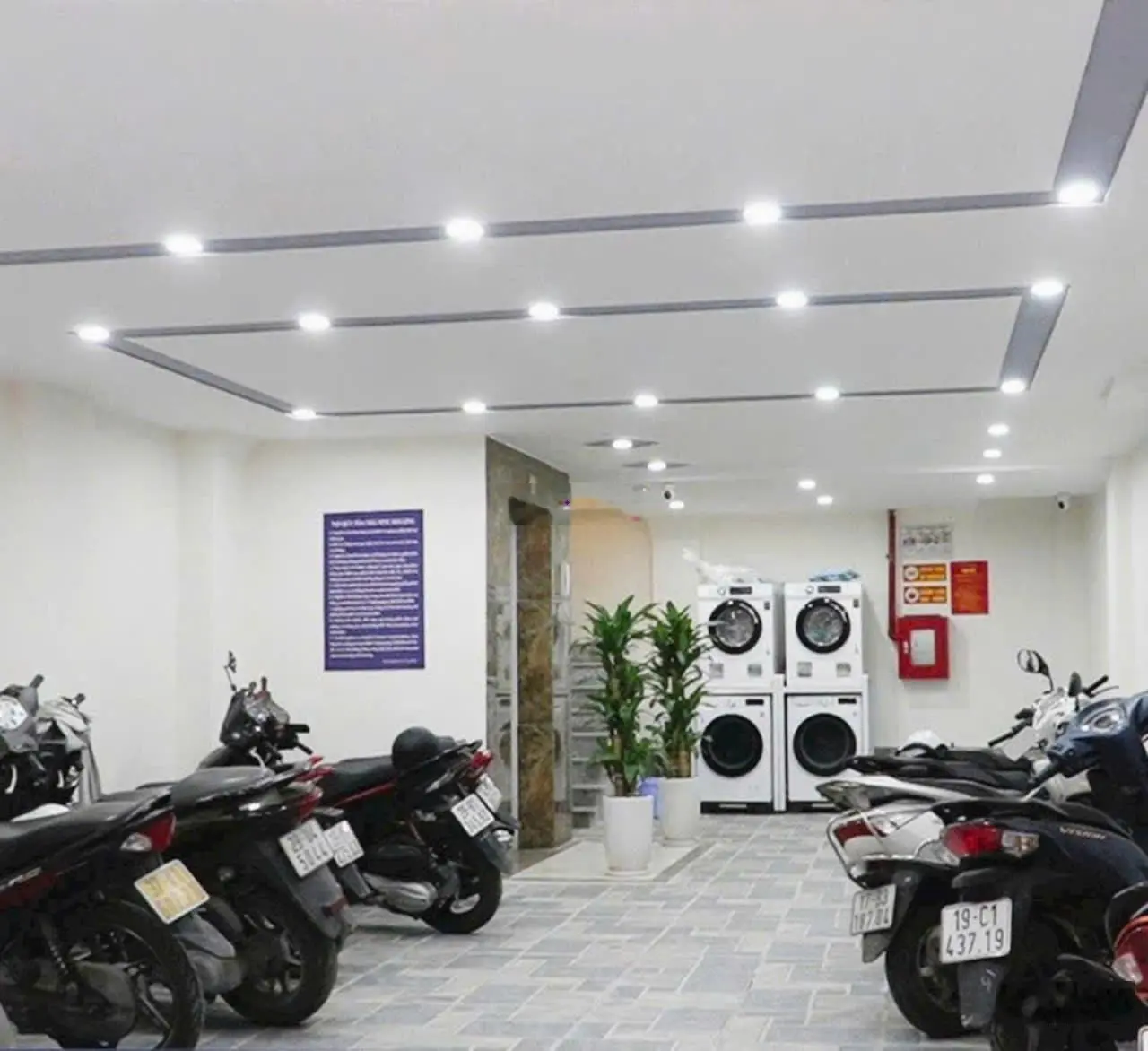 Nhà học viên tài chính - dt48m3 - 5 tầng - mt6,5m - giá 9.3 tỷ - bắc từ liêm - kinh doanh - ô tô