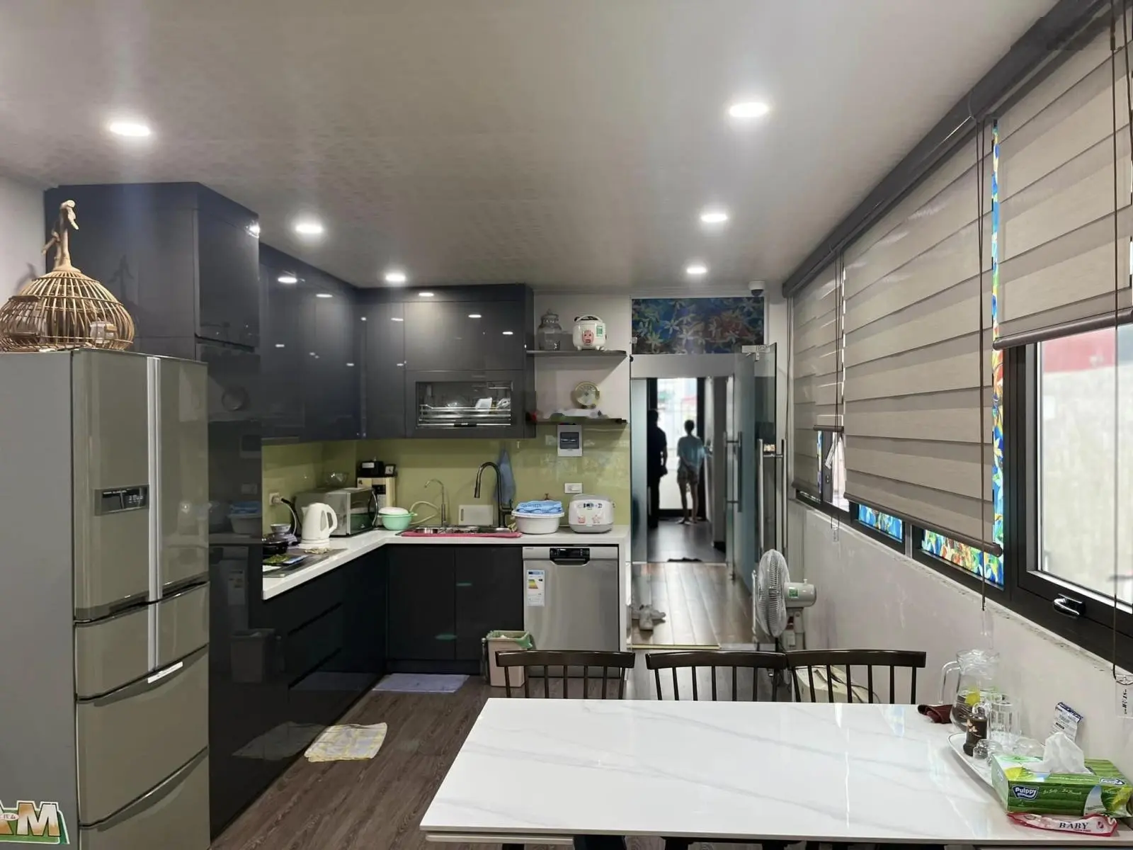 Bán nhà Thái Thịnh 2 60m2 Lô góc Thang máy Cách phố 30m Ngõ thông kinh doanh Ô tô đỗ cửa 15.8 tỷ