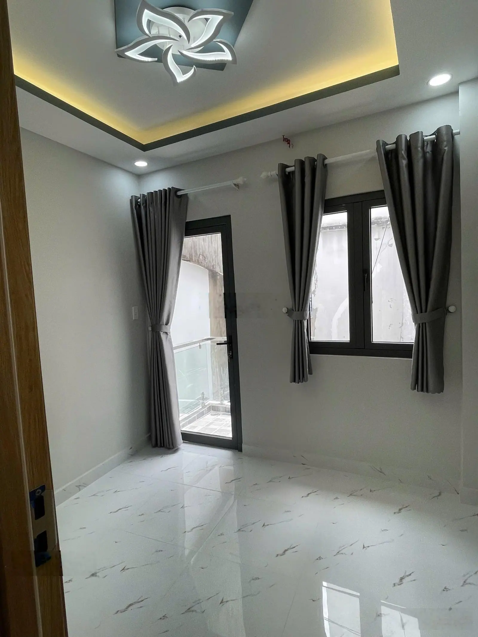 NHÀ BÁN ĐƯỜNG NGUYỄN THƯỢNG HIỀN - BÌNH THẠNH - 4.2M x 9M -36M2 - 2 TẦNG - NHÀ ĐẸP
