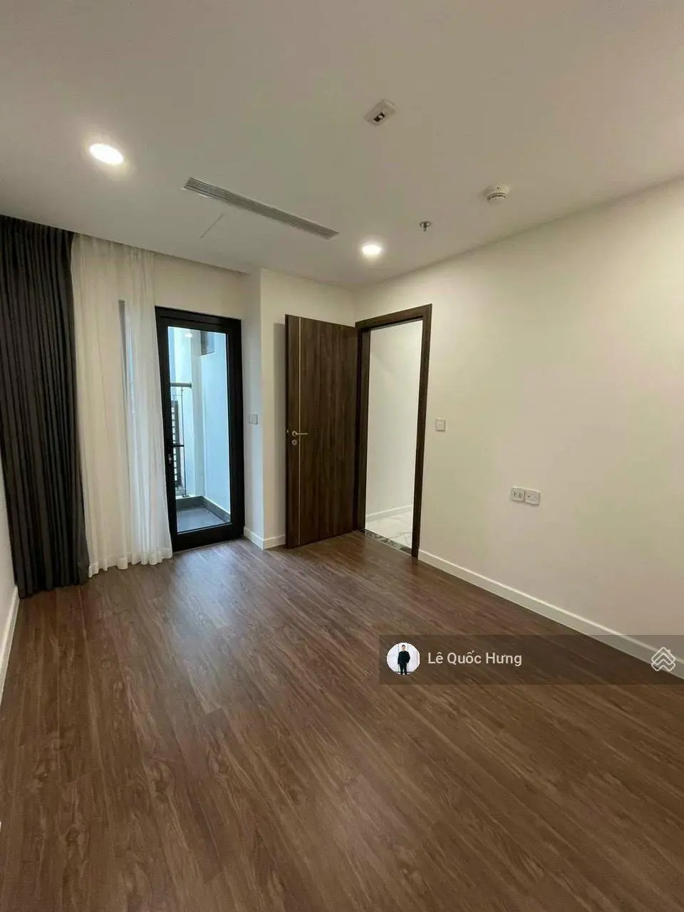 Bán Văn Phòng Đa Năng (2PN+2WC) DT 70m2 tầng trung giá 2ty800 (Bao thuế phí)