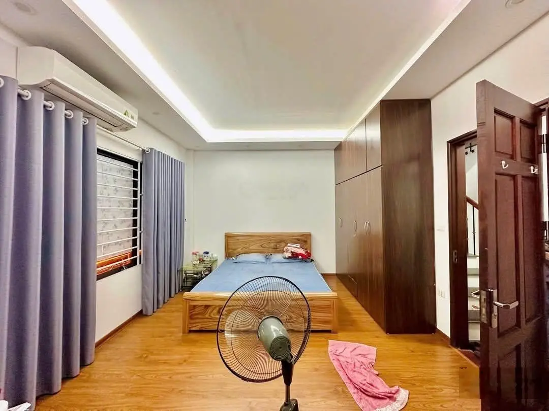 1 Căn Duy Nhất, Đẹp Nhất Mặt Phố Trích Sài, 2 Mặt Thoáng, 35m2, 5 Tầng, View Hồ Siêu Đẹp, 16,6 tỷ