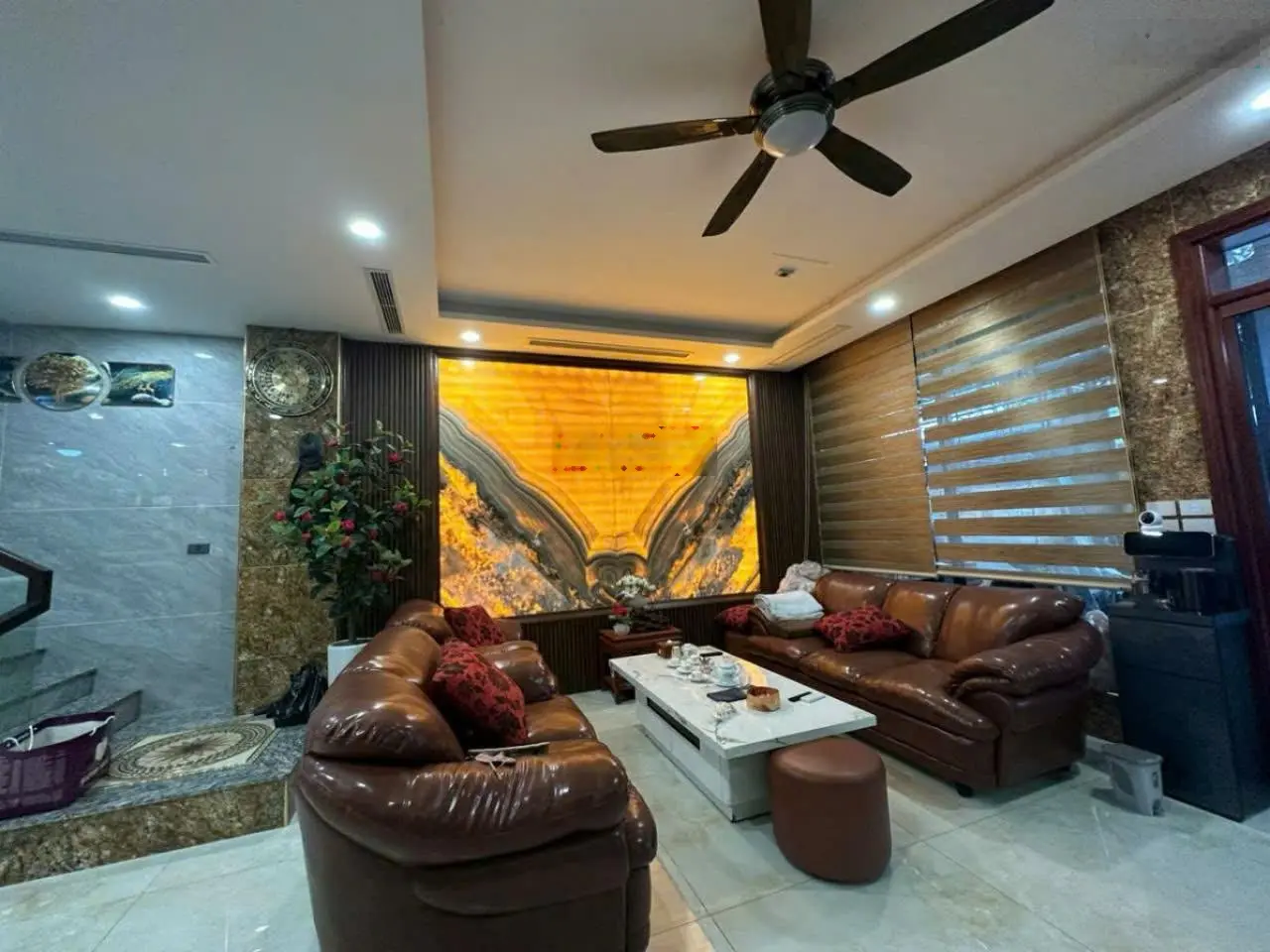 Bán nhà liền kề Geleximco, Lê Trọng Tấn thang máy nội thất xịn sò - S= 125m2 - giá 25.5 tỷ