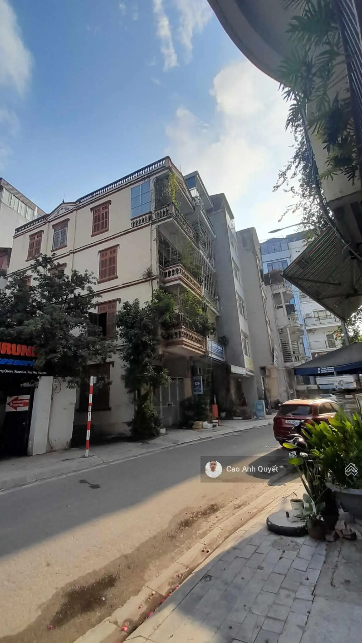 Bán nhà phố Lạc Long Quân, quận Tây Hồ 450m2 4T MT 18m vỉa hè lô góc 3 thoáng 179 tỷ Lạc Long Quân