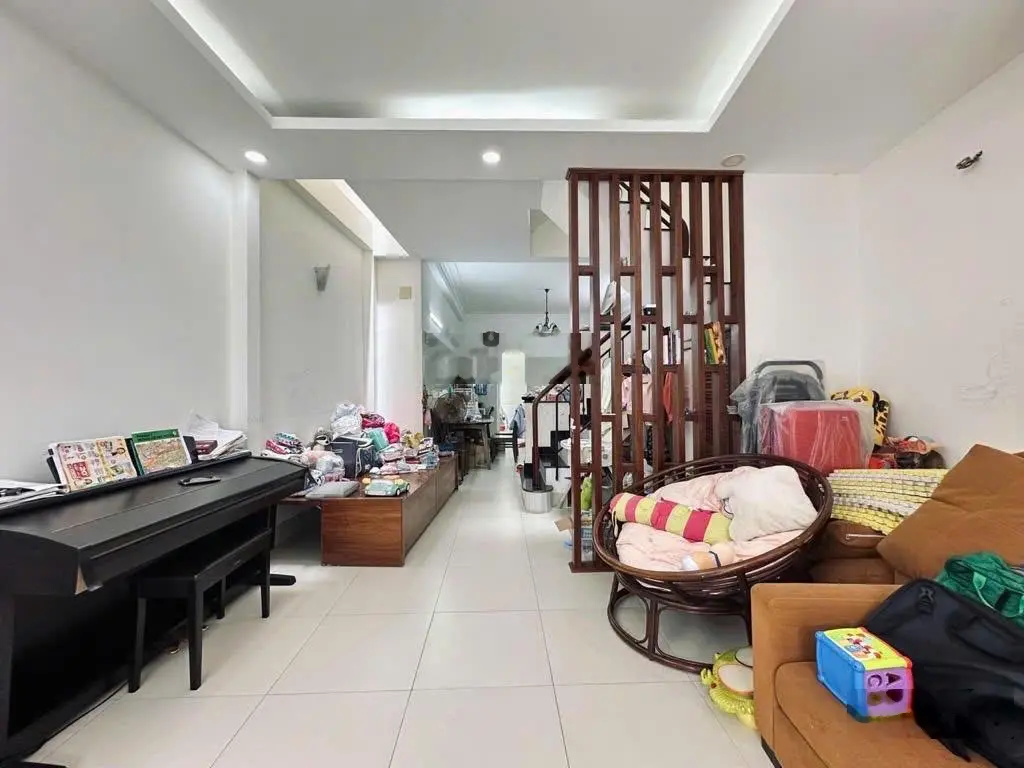 Bán nhà đẹp Đặng Văn Ngữ Phú Nhuận hẻm thông rộng thẳng tắp 70m2 tặng nội thất ở ngay giá 9,3 tỷ