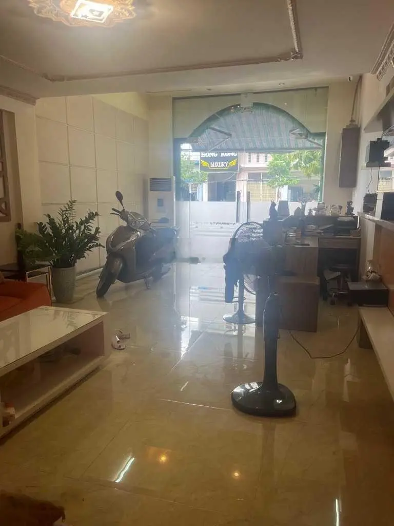 Mặt tiền kinh doanh Tạ Quang Bửu-78/80m2-5 tầng - 8PN - ngang 4 - ở hậu - chỉ 18.6 tỷ-hoàn công đủ
