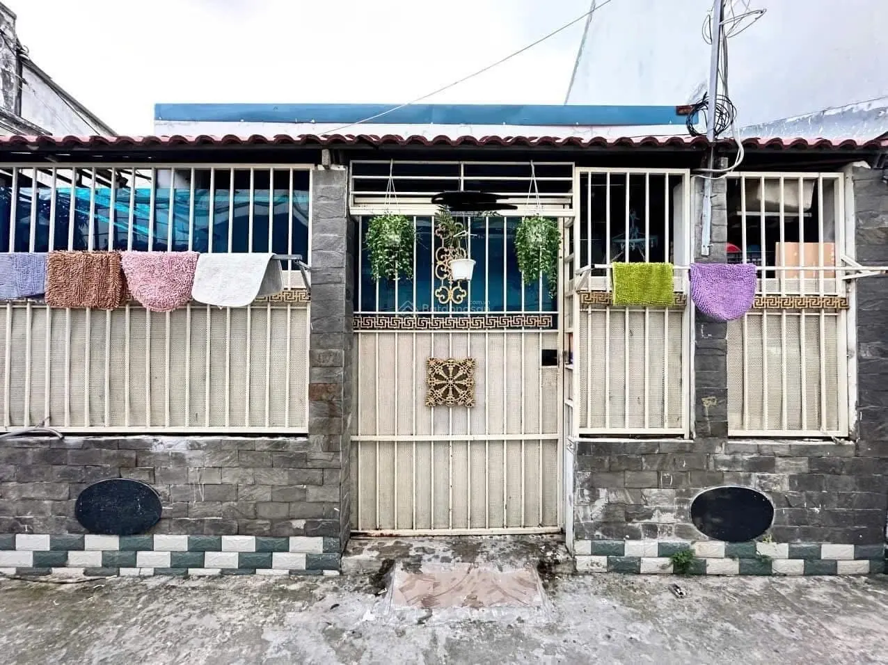 Bán gấp nhà hẻm xe hơi tránh khu dân trí cao đồng bộ