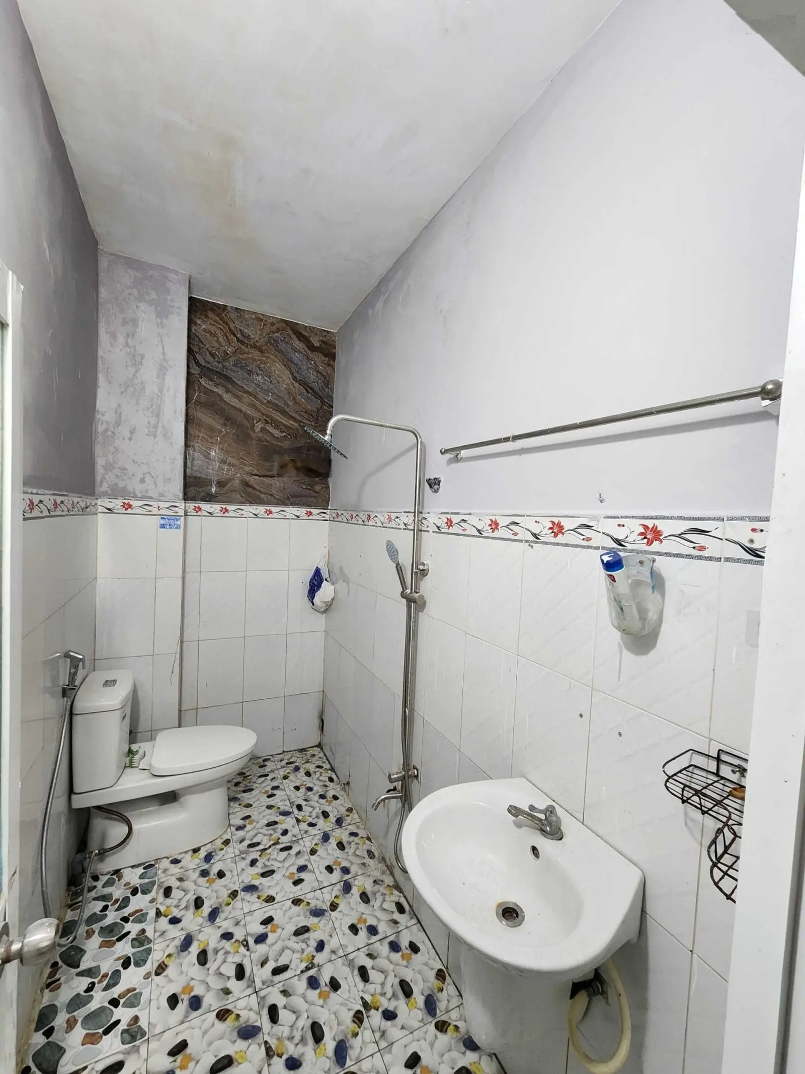 2ty080 rẻ 84m2 (6,45x13,5m) bán nhà gần GX Bà Trà, Ngã Tư Bình Chuẩn, nhà cấp 4 sân rộng 3phòng ngủ