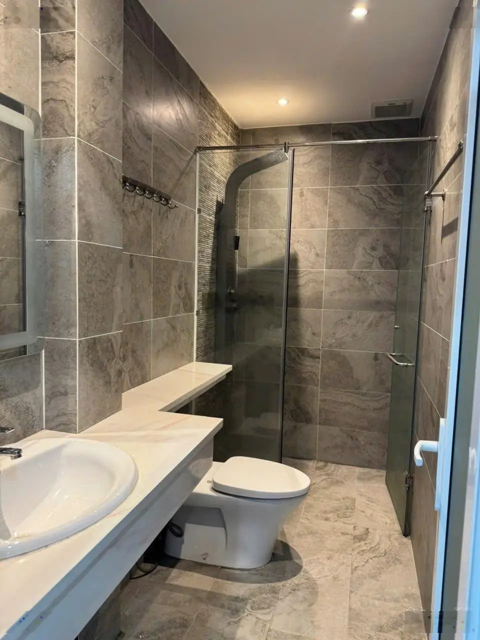 Bán nhà 1 xẹc Hà Huy Giáp,hẻm xe hơi. Quận 12
