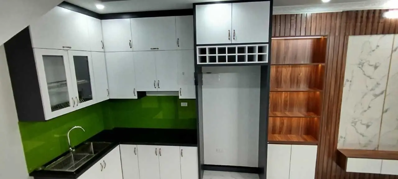Bán nhà mặt phố Trường Chinh Quận Đống Đa Hà Nội DT 50m 5 tầng MT 4m. Giá 21,3 tỷ