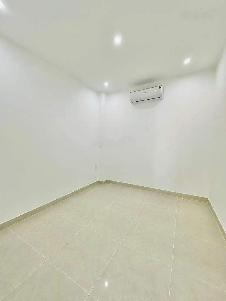 Nhà đẹp, nở hậu - Nguyễn Tri Phương - 28.3m2, 2 tầng - nhỉnh 4 tỷ