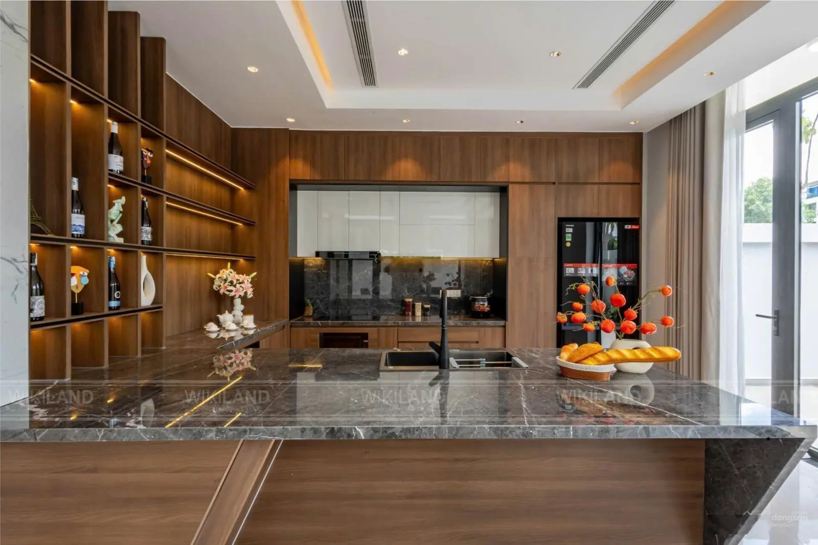 HOT: Chủ nhà cần tiền bán gấp căn Biệt thự 185m2, xây 3 tầng, SHLD tại Bãi Trường, giá chỉ 21.8 tỷ