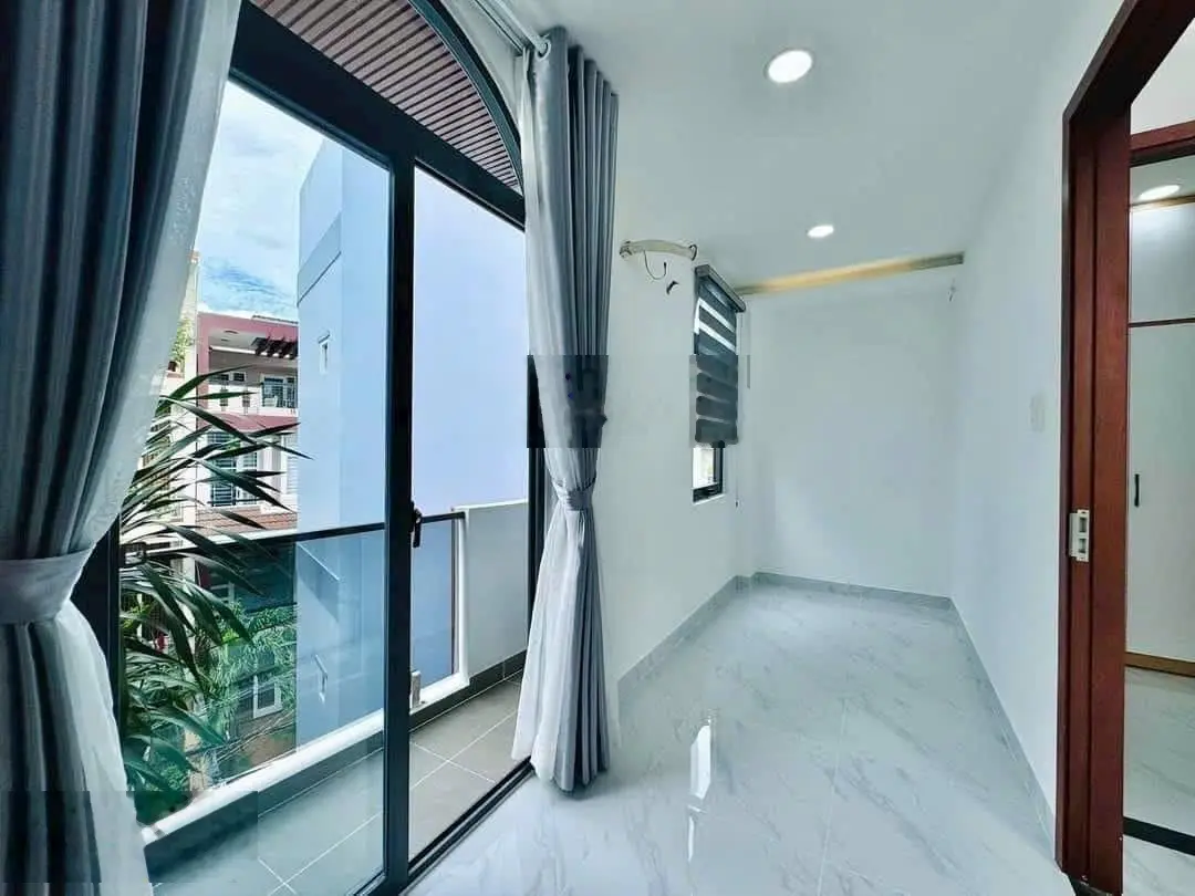 Giảm sâu 300tr nhà Lê Quang Định - 57m2 - Shr - đang thuê 25tr/ tháng