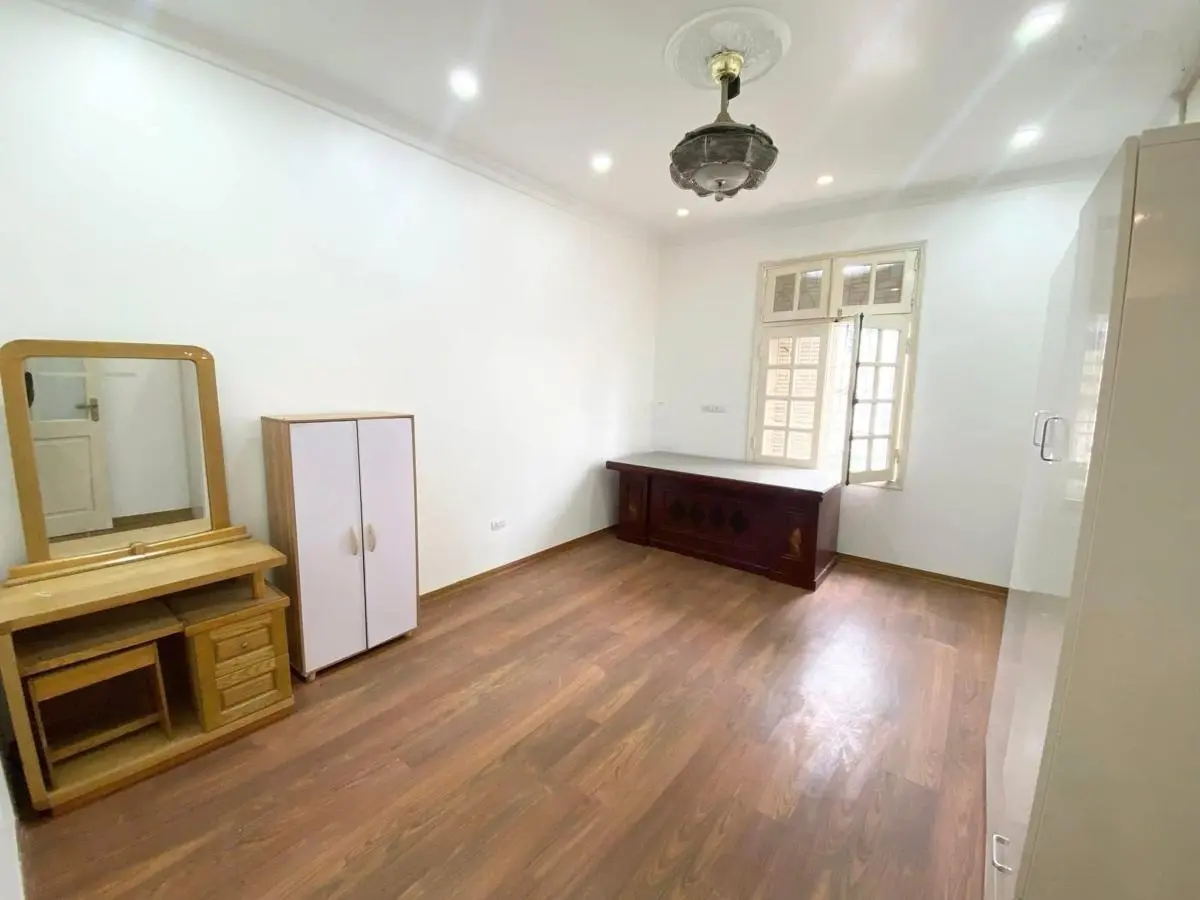 Hơn 6tỷ dòng tiền khủng 350tr/năm nhà phố định công hạ 43m x 5tầng,ô tô thông 20m ngõ rộng thoáng!