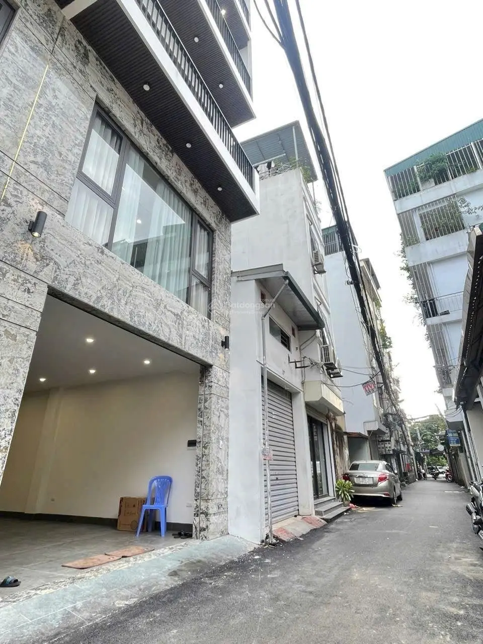 Siêu phẩm ngọc thụy,65m, 4 ngủ,thang máy ,,gara 2 ô tô,nội thất sang sịn,chỉ 17.5 tỷ