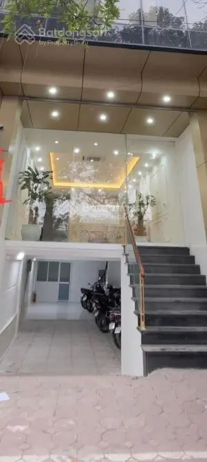 Bán nhà mặt phố Kim Mã - Ba Đình, 80m2, 6 tầng mới, vị trí cực đẹp, giá cực chất: 54,9 tỷ