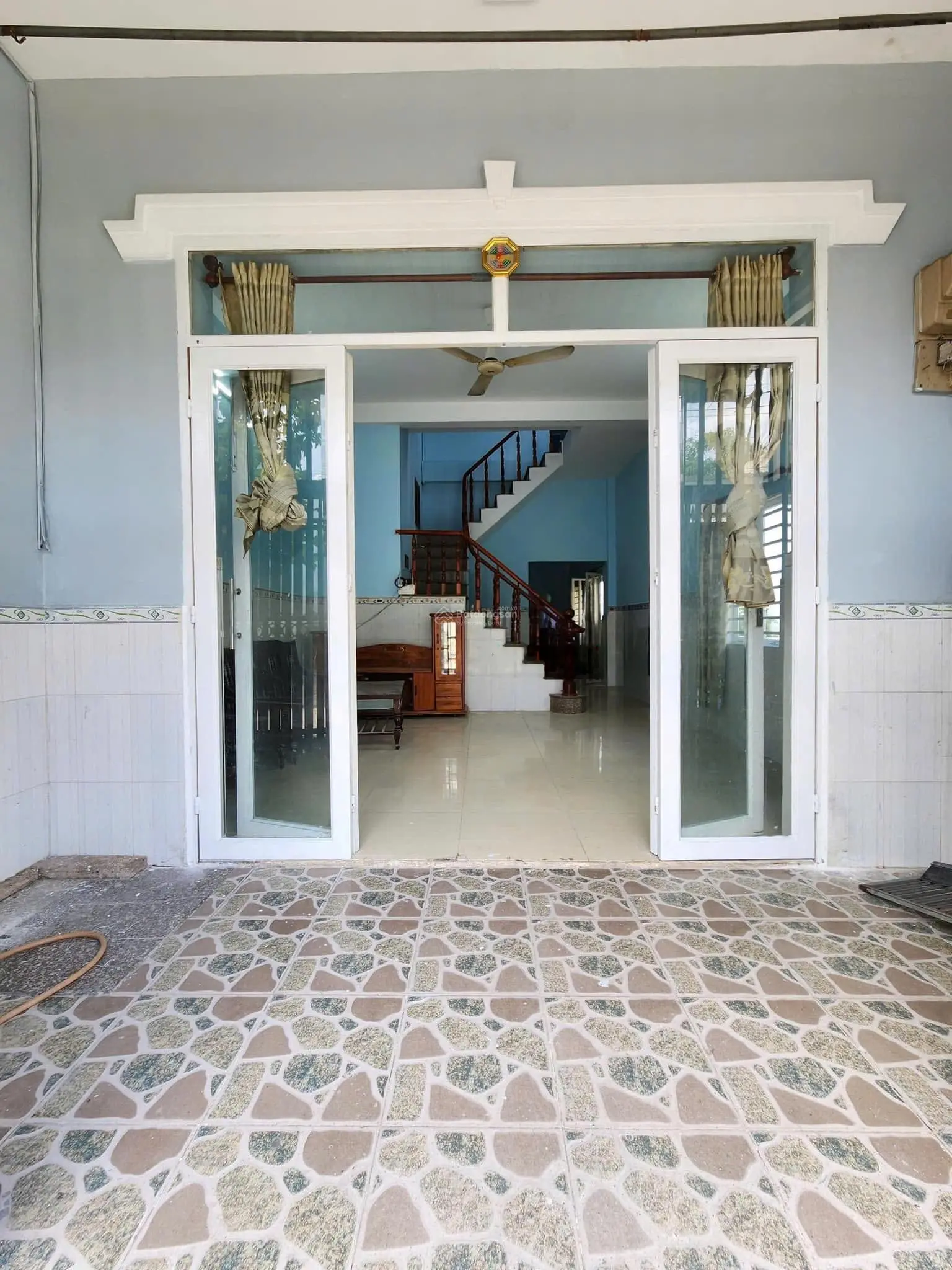 Chính chủ bán nhà gần tđc tứ hải phường tân đông hiệp 2 mặt tiền 60m2 giá chỉ 1ty650 sẵn kinh doanh