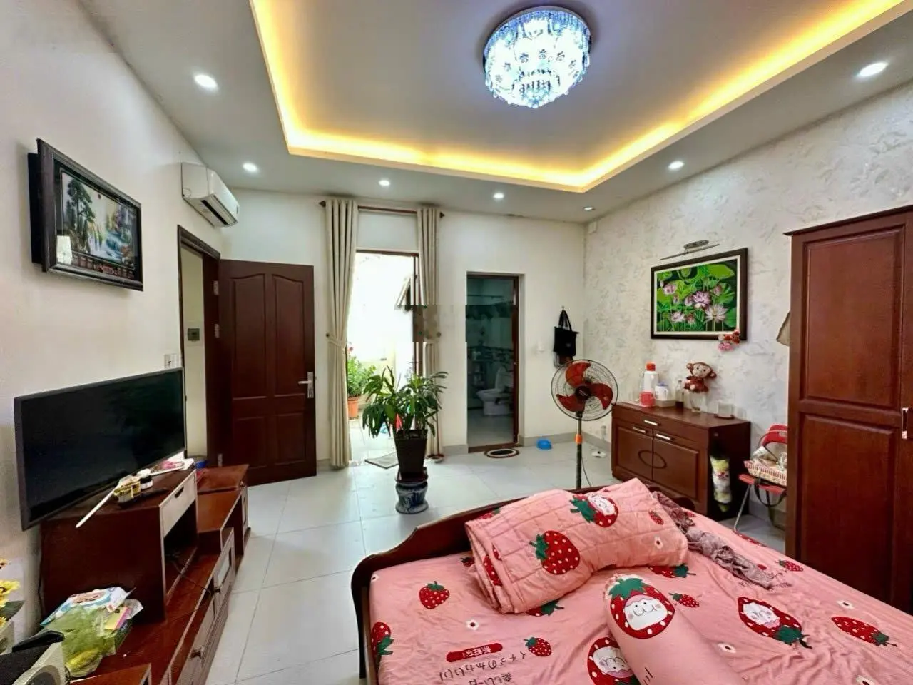 NgỘp Giảm 1 Tỷ- Bán Nhanh nhà Mặt Tiền Kinh Doanh khu D2D. 3 lầu. Ngang 5x18, nở hậu 8,9m. DT125m2