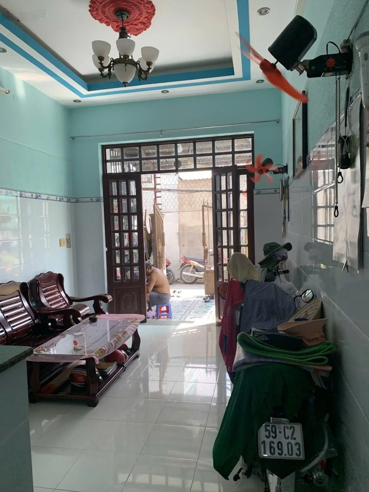 Chính chủ 1 đời. vị trí đẹp. ngang hơn 7m. sổ vuông hoàn công đủ
