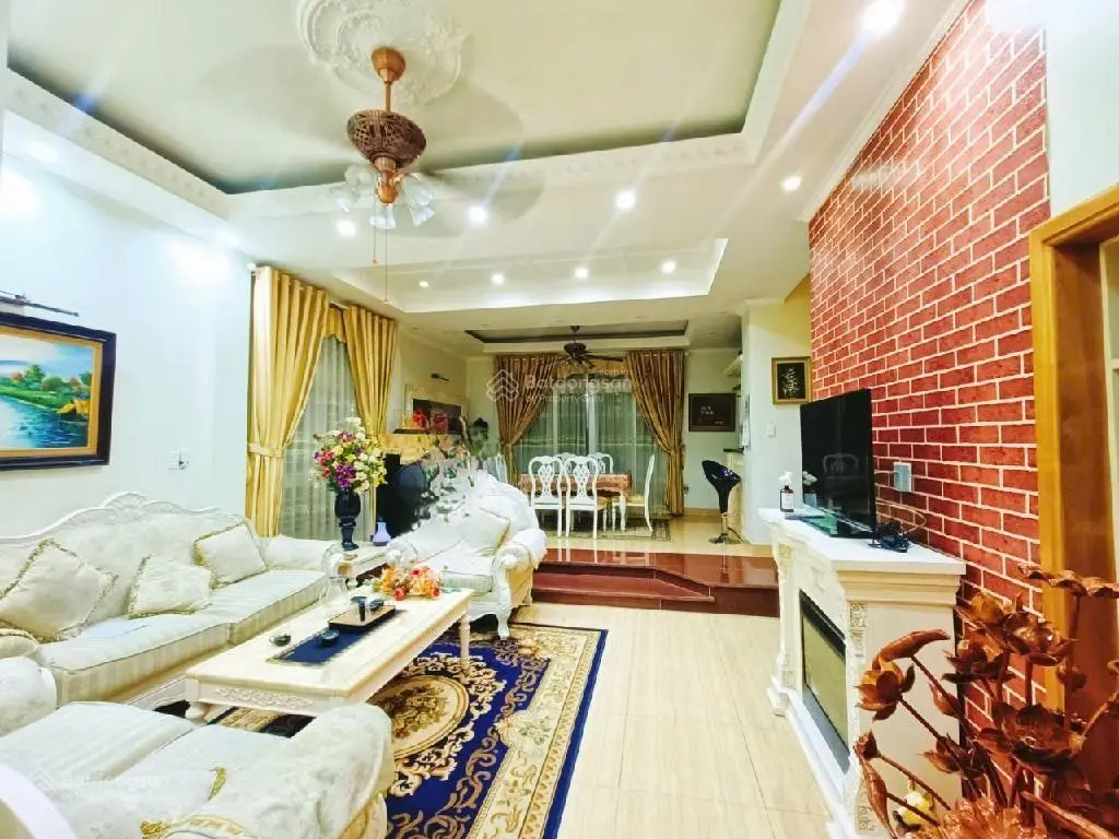 BIỆT THỰ TRUNG TÂM HÀNH CHÍNH HÀ ĐÔNG - TIỆN ÍCH ĐỈNH - 3 THOÁNG - LÀM GÌ CŨNG THUẬN