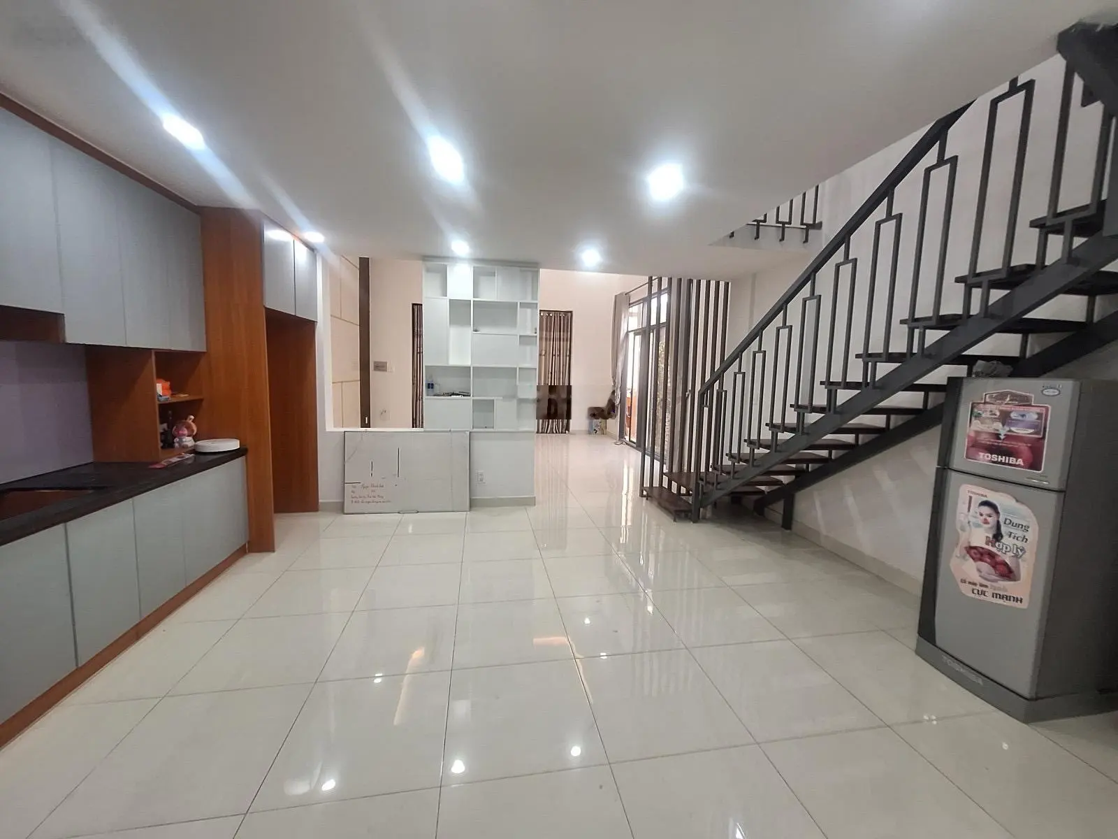 Quá rẻ TT Hiệp Phú, Q9 ngay Xa Lộ Hà Nội 135m2 ngang 6,5m nhà 2 tầng ô tô ngủ trong nhà chỉ 6.2tỷ