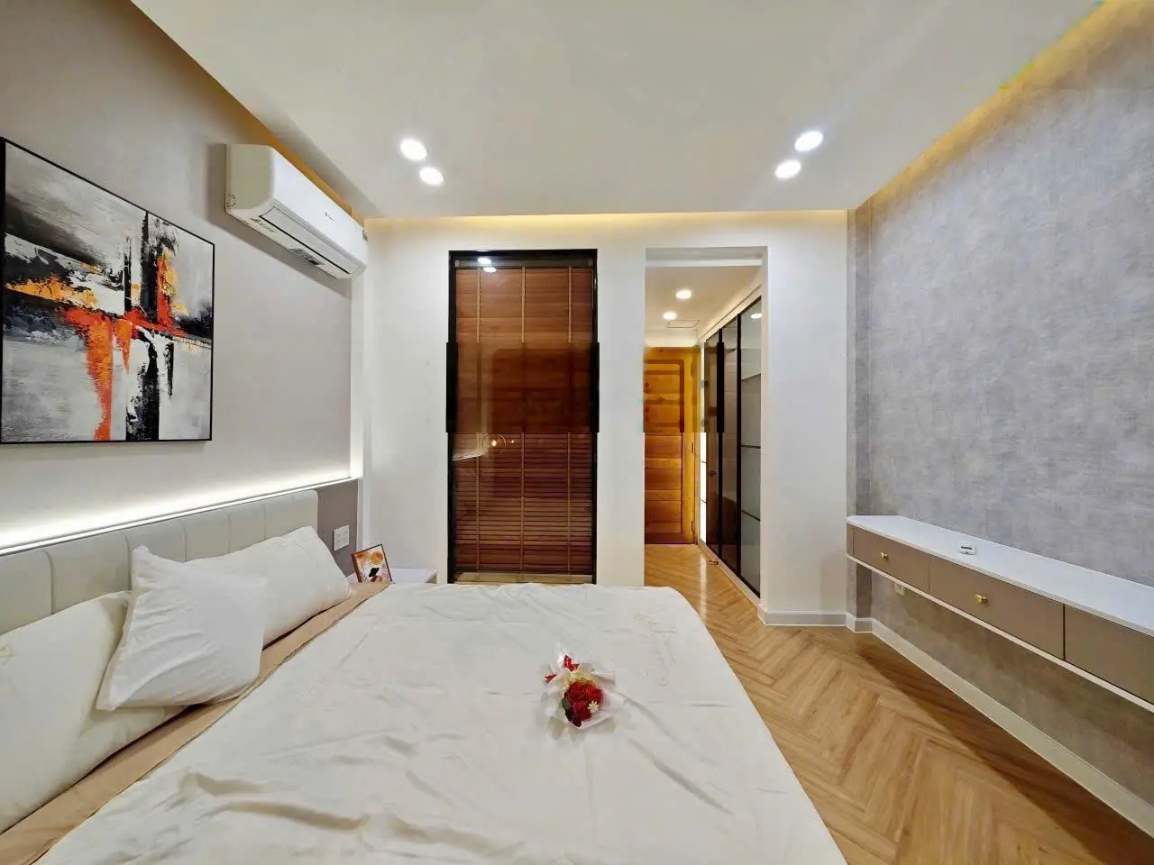 Căn duy nhất còn sót lại - khu VIP Đoàn Thị Điểm Thông Đường Hoa Phan Xích Long