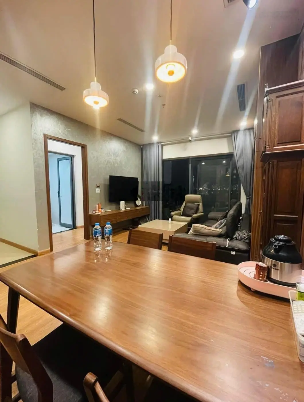 Chính chủ bán căn lotus Sài Đồng view nội khu BC Đông Bắc. 75m2,2ngủ, 2vs. Giá: 4tỷ. Full nội thất