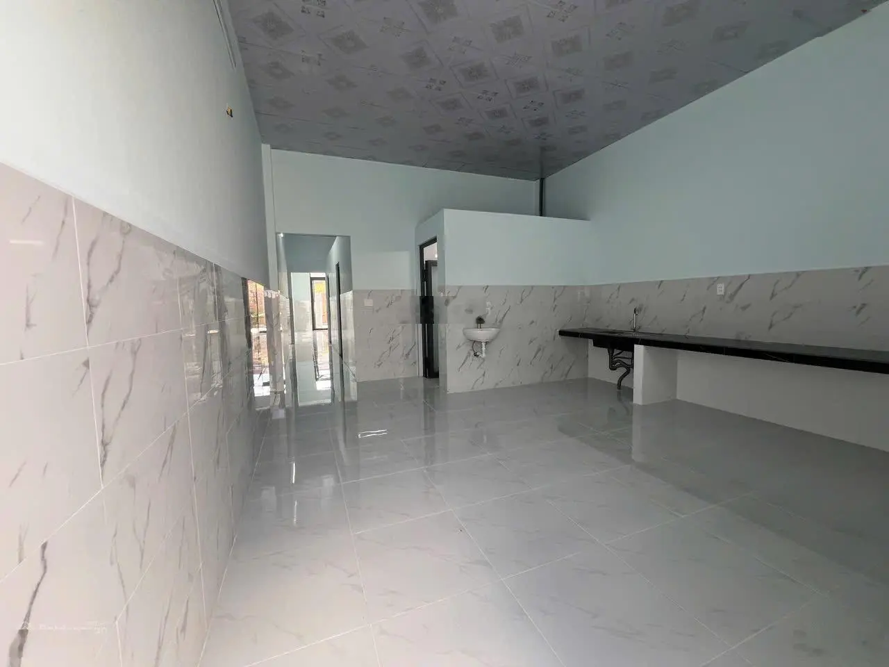 Bán nhà 2 phòng ngủ 1 sẹc nhựa Lục Viên gần chợ Mỹ Hạnh Bắc 5x28m | có sân để ô - tô đường bê tông