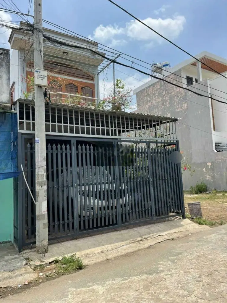 Nhà 1 trệt 1 lầu kp4 thị trấn Củ chi 5X21 thổ cư 83m nhà hoàn công 🔴