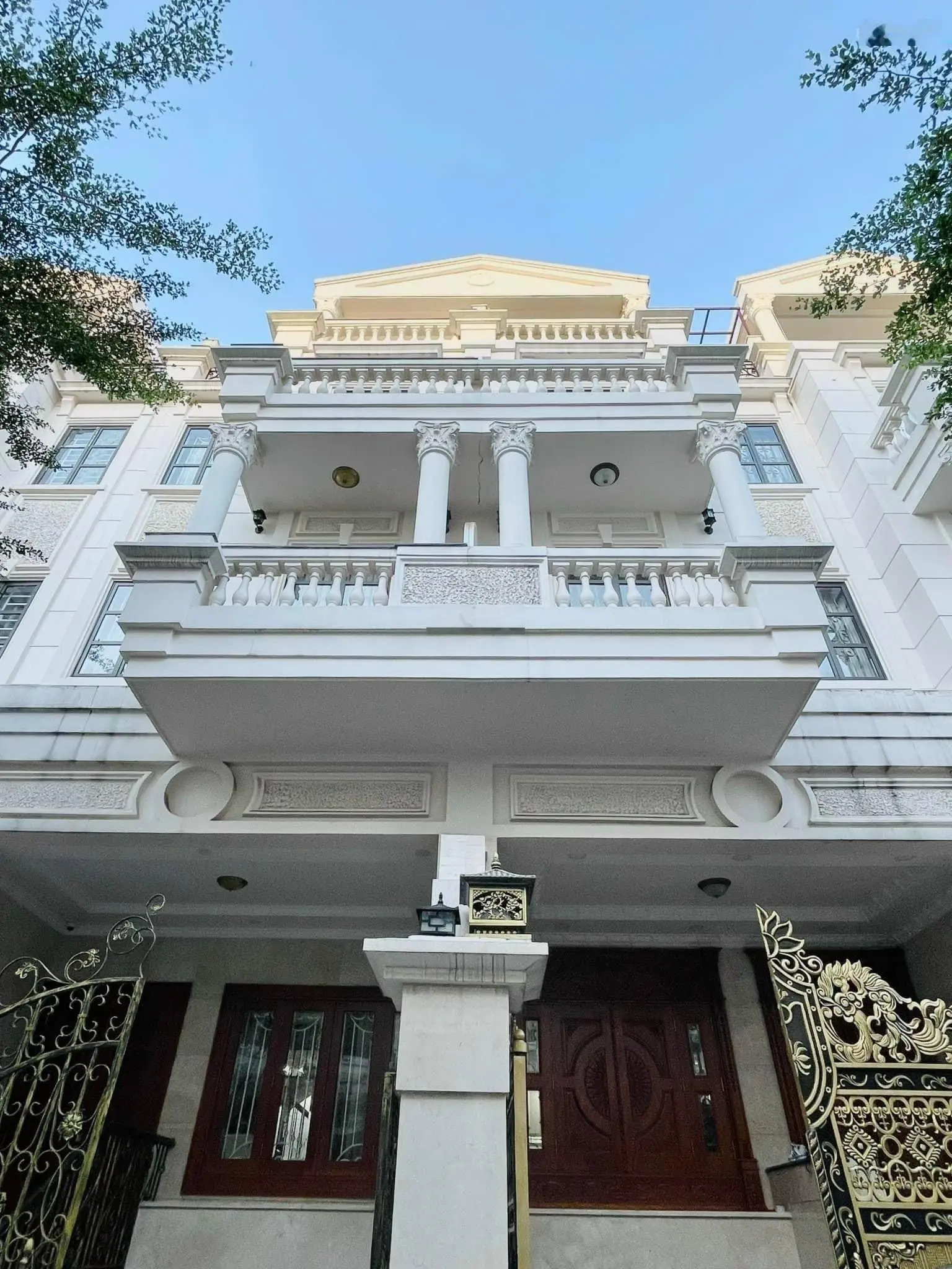 Biệt thự khu Cityland Phường 10 4 tầng 1 hầm 4pn 5wc Gò Vấp