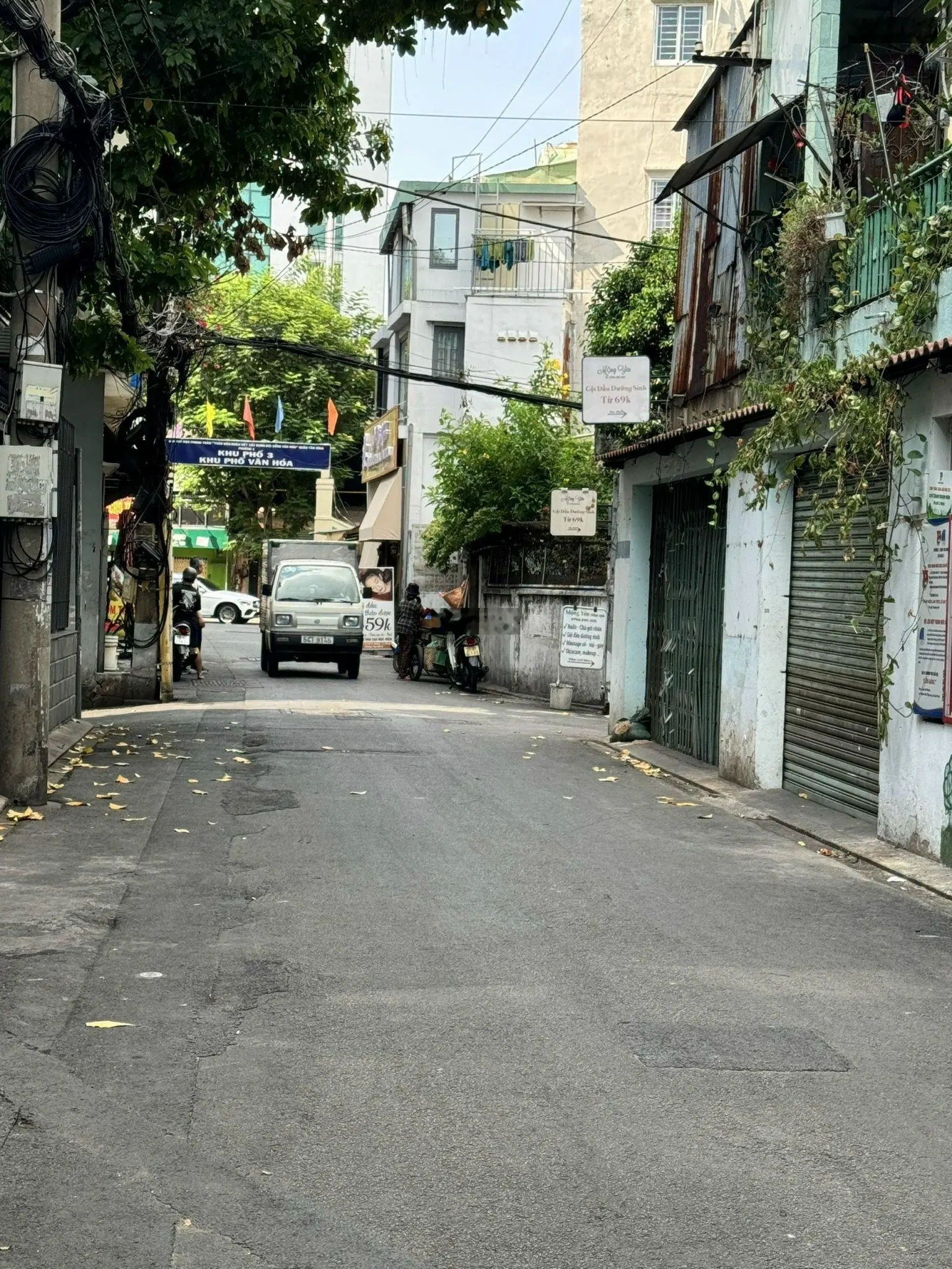 Cần bán gấp tòa nhà CHDV đường Lê Văn Sỹ, P1, Q. Tân Bình. DT: 17.5x28m, NH: 27m, Hầm, 7 tầng