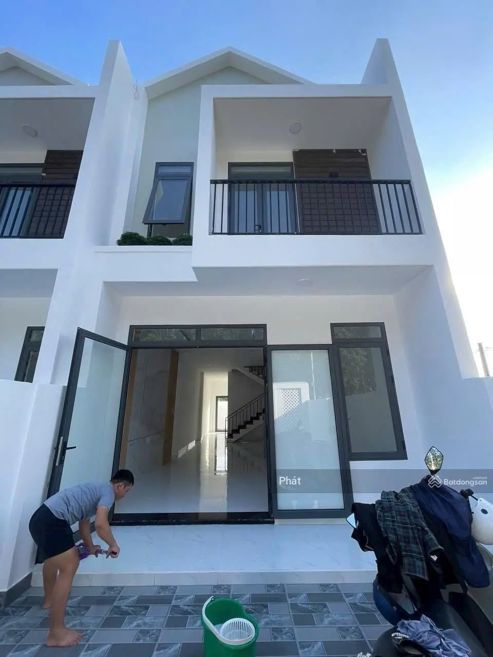 Bán Gấp Nhà 1 Trệt 1 Lầu Sân Xe Hơi Full Nội Thất Gần Chợ Changshin, TT 600TR nhận Nhà ở Ngay