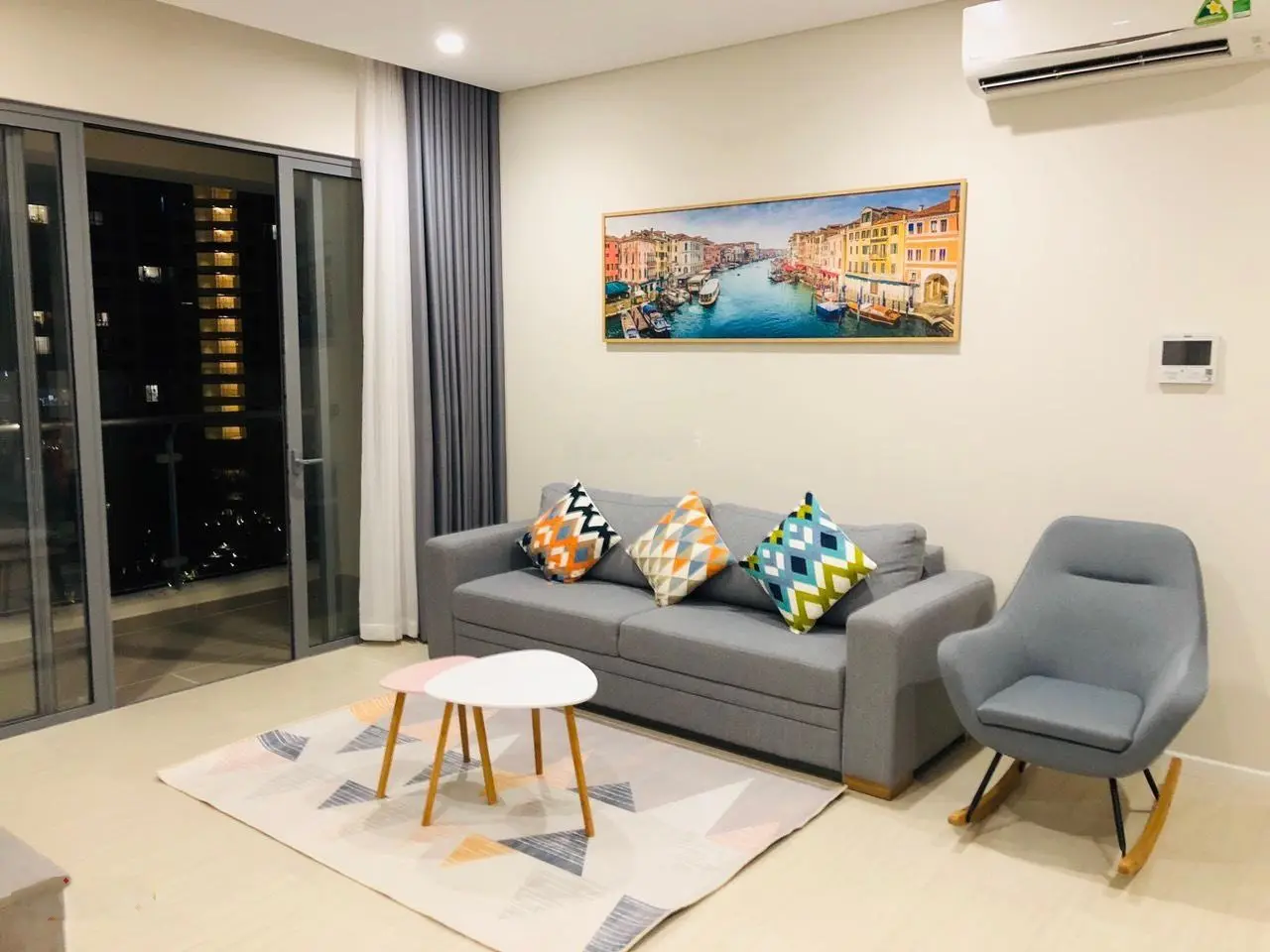 Bán căn hộ 2 phòng ngủ Đảo Kim Cương Quận 2, view hồ bơi, nội thất đẹp, giá tốt