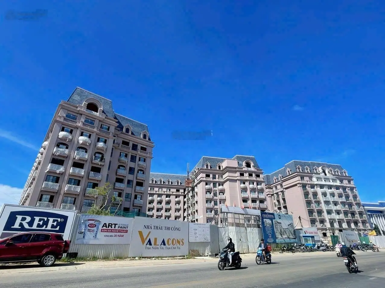 Bán shophouse Imperial Palace Hùng Vương, 5,7 tỷ, 84m2, mặt tiền 5m, đường vào 20m, giá ưu đãi