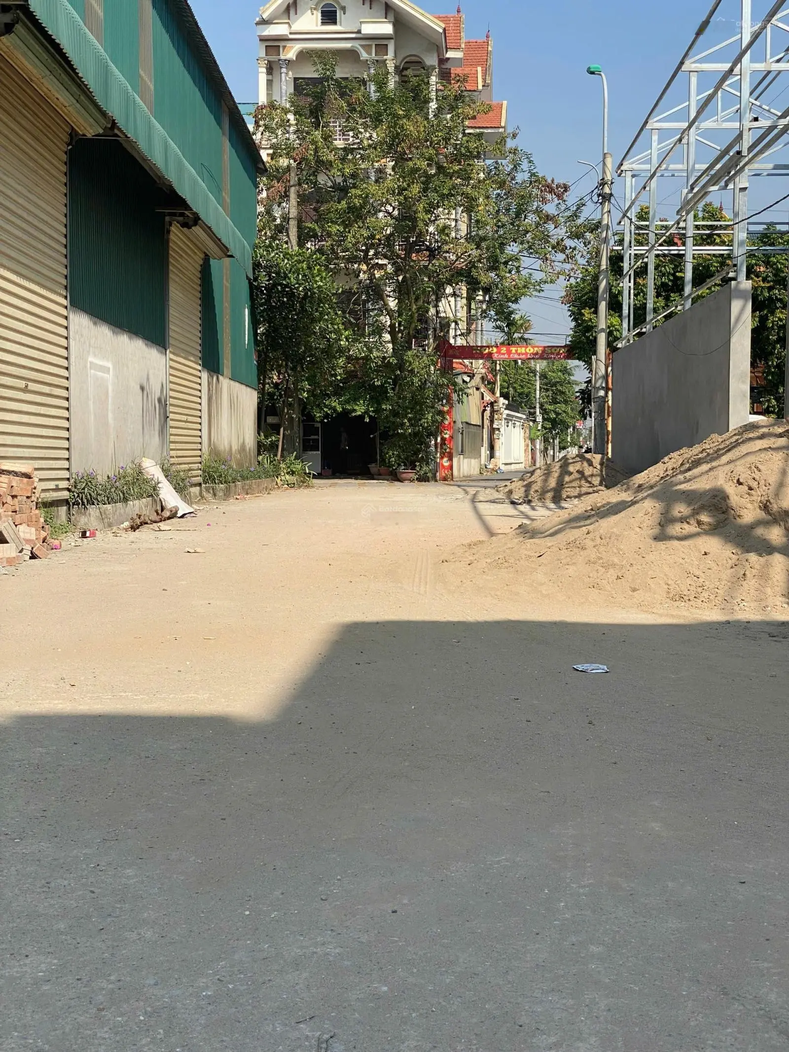 Bán 60m2 Sơn Du - Nguyên Khê, đường 8m cách 50m ra trục Nhật Tân Nội Bài. Mặt tiền: 5,5m