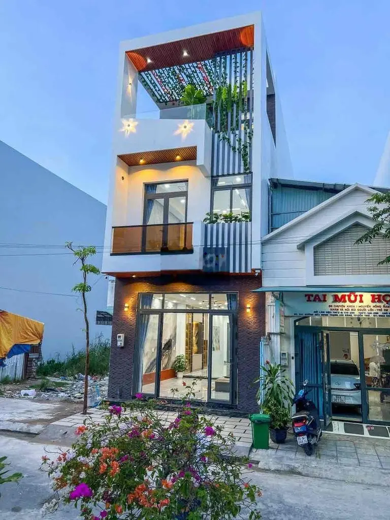 NHÀ 2 LẦU ĐẸP FULL NỘI THẤT KDC VĂN HOÁ TÂY ĐÔ