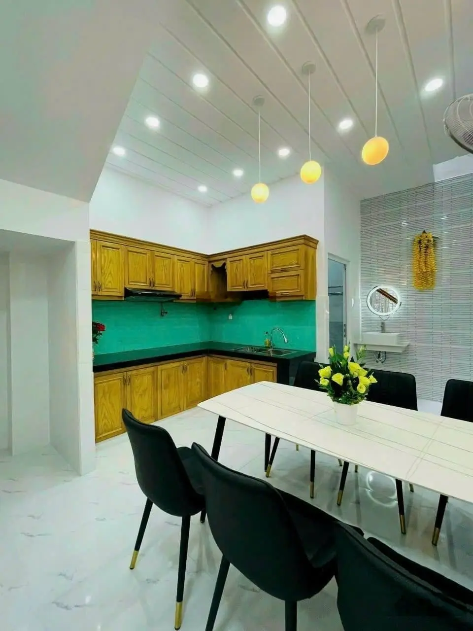 Bán nhà Phan Văn Trị, Gò Vấp. Gần E - Mart. 57m2. Hẻm thông 5m. SHR. 0708 052 *** Phụng