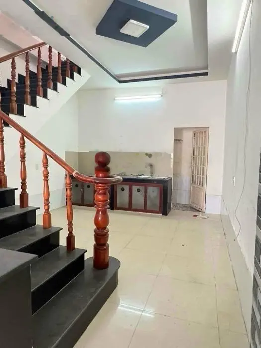 Hiếm - bán nhà 1T1L 60m2 - HXH Lò Lu - giá chỉ 4.4 tỷ