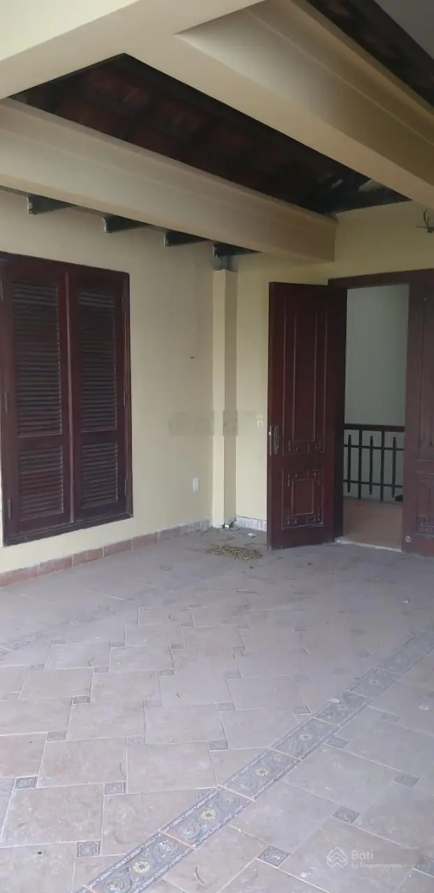 Bán biệt thự 3 mặt tiền Nguyễn Văn Trỗi P. 12 Q. Phú Nhuận